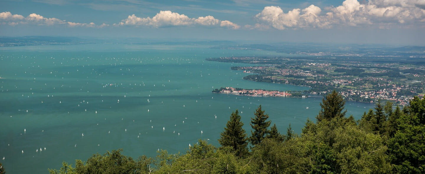Ausblick vom Pfänder auf die Insel Lindau