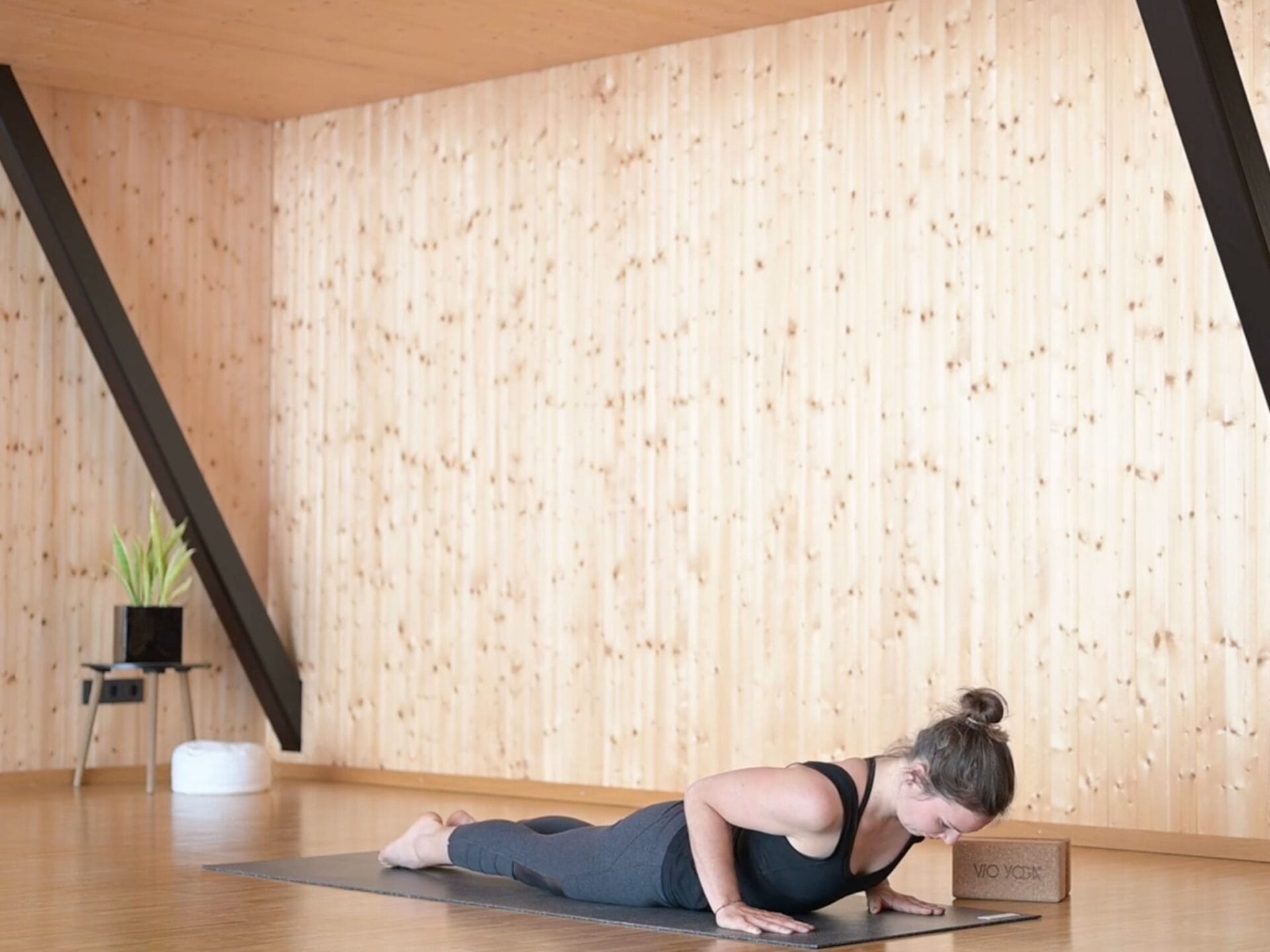 Yoga-Pose Kleine Kobra