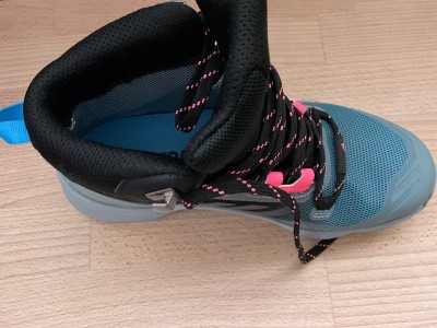 Bild 1 von Larissa zu adidas Terrex - Women's Terrex Swift R3 Mid GTX - Wanderschuhe