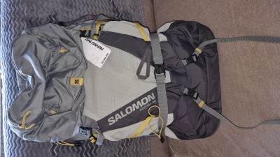 Bild 1 von Luka zu Salomon - Aerotrek 40 - Wanderrucksack